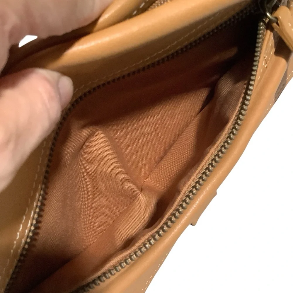 Fossil Leather Janet Everyday Hobo Shoulder Bag In Camel